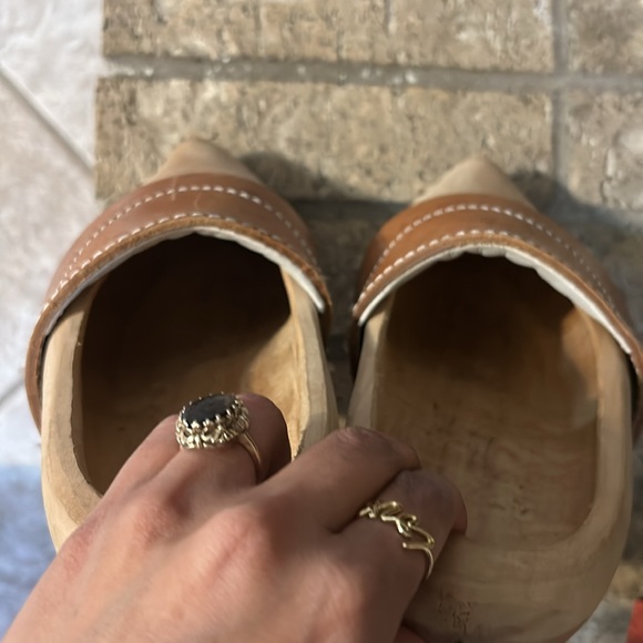 Wooden shoes - Picture 6 of 7